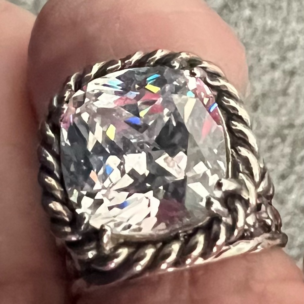 Jean Rachel Silver Ring with Brilliant Clear Stone - Picture 4 of 4